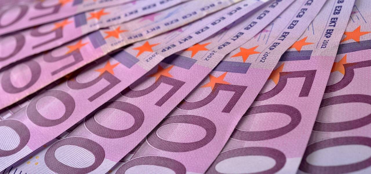 EUR/USD: konsolidasi tepat di atas 