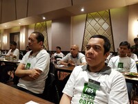 Sharing trading forex and gold di Bandung, Indonesia